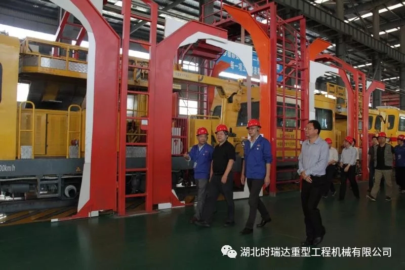 湖北省第三巡视组莅临乐投在线重工参观考察