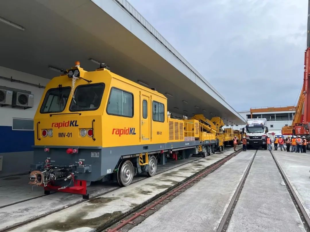 乐投在线重工马来西亚地铁3号线（LRT-3）项目车辆顺利送抵现场